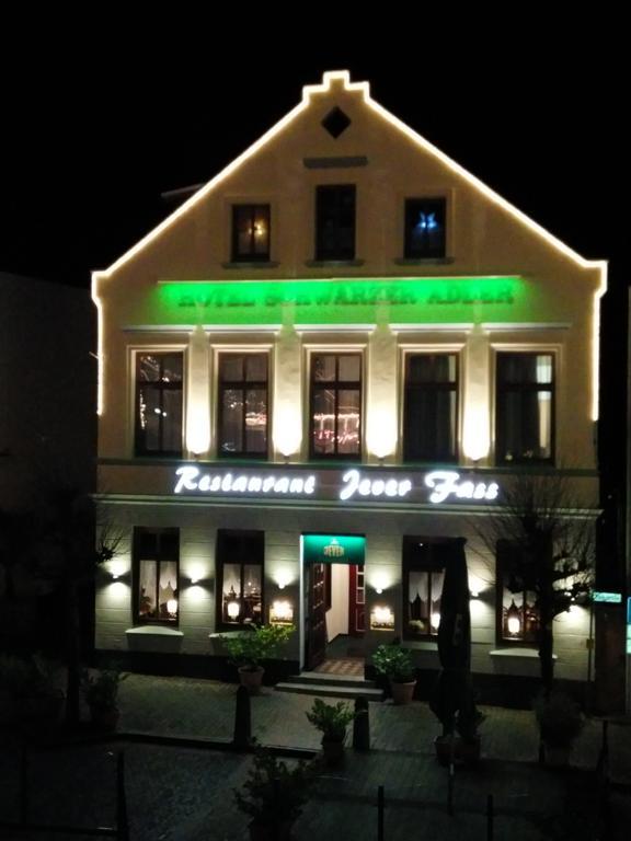 Hotel Schwarzer Adler Jever Exterior foto